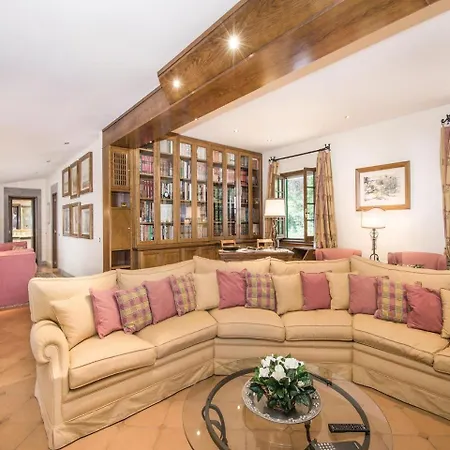 Five-bedroom Holiday In Montevirginio Rm Prázdninový dům