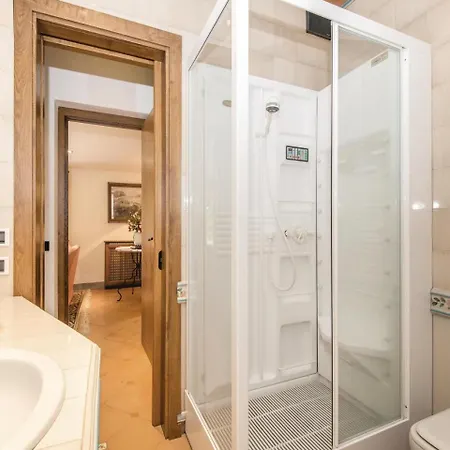 Prázdninový dům Five-bedroom Holiday In Montevirginio Rm *