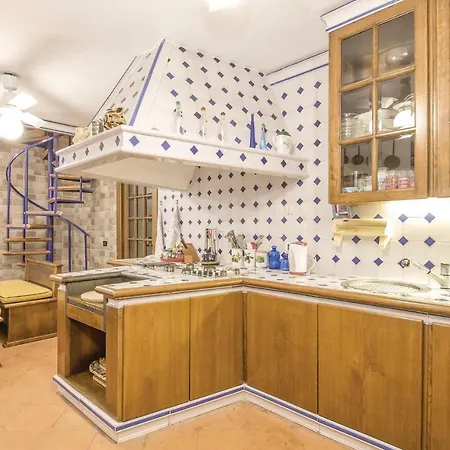 Prázdninový dům Five-bedroom Holiday In Montevirginio Rm
